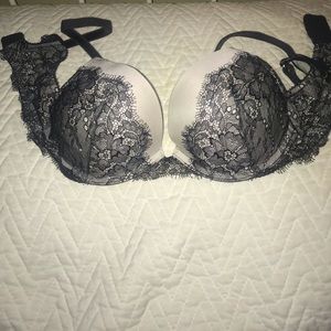 Victoria’s Secret bra 34 B